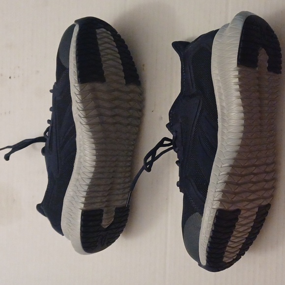 New Athletic Work Shoes - Reebok - Size 6.5 W (Men) - Picture 4 of 14